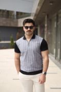 Erkek Polo Yaka Fermuar Detaylı Çizgili Tişört resmi